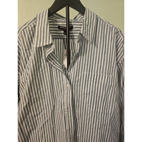Women Banana Republic Business Casual Blue & White Pinstripe Button Down Size L - Picture 11 of 12